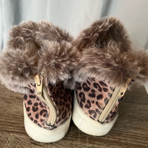 Leopard Print Fur-Lined Boots - Picture 2 of 7